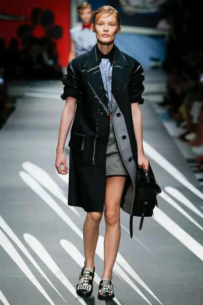Look 1